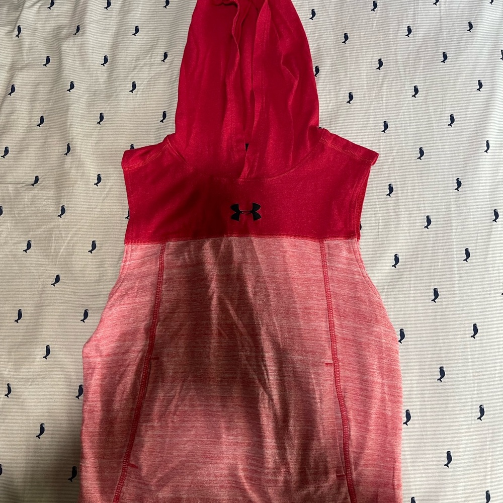 UA Sleeveless Tank Hoodie